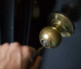 Safe Key Store Hartford, CT 860-973-2374 - 13-Key-Broke-In-Lock